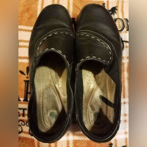 EARTH Origins Women’s Shoe (Sz 9)